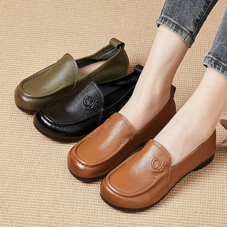 复古单鞋女2025新款韩版春季浅口软底休闲防滑平跟妈妈工作小皮鞋