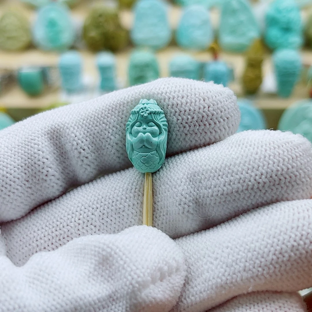 绿松石未镶嵌珠宝奇石