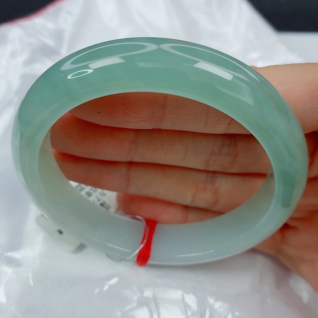 翡翠未镶嵌手镯56.6正圈，清透天青色半山水，强推，027