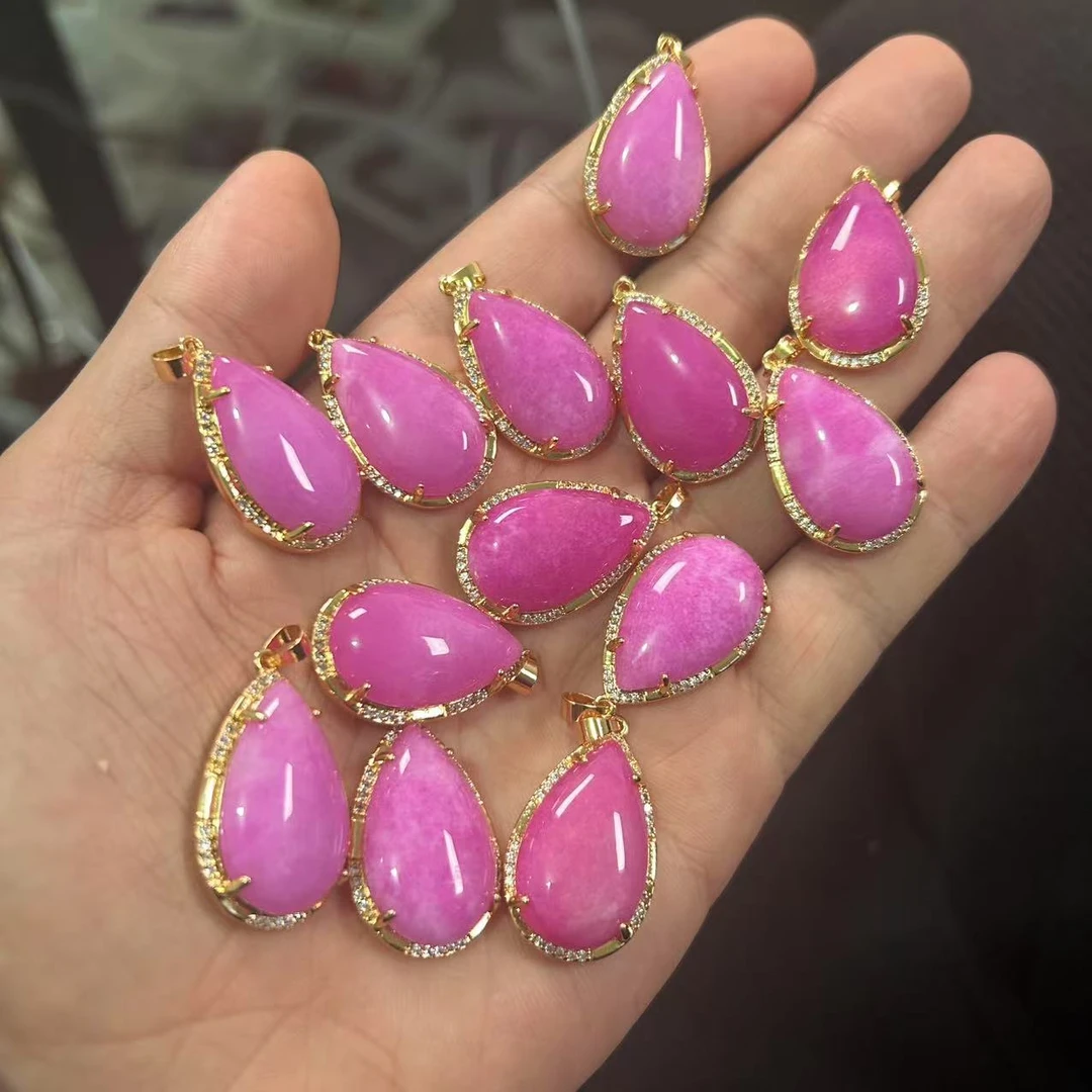 精工设计樱花粉水滴吊坠多样性发其一