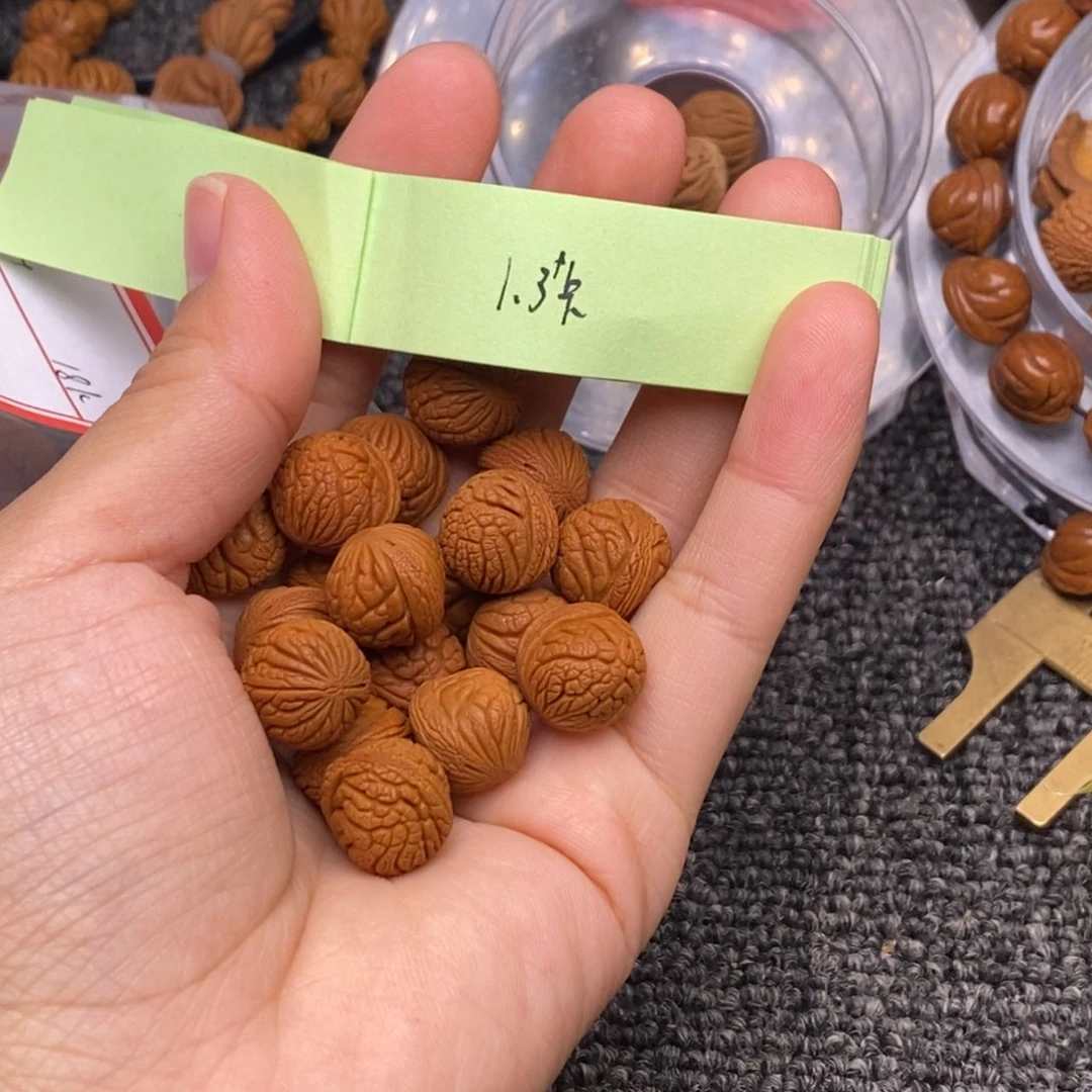 秦岭山脉龙纹桃核 18