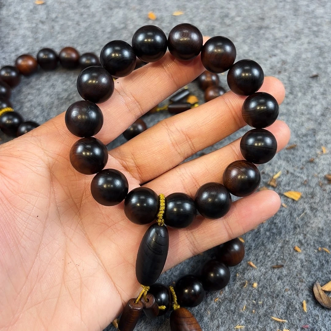 崖柏太行崖柏雷雷全瓷碳化1.5+精配饰