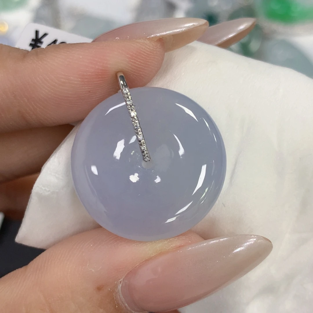 颈饰18K金镶嵌翡翠