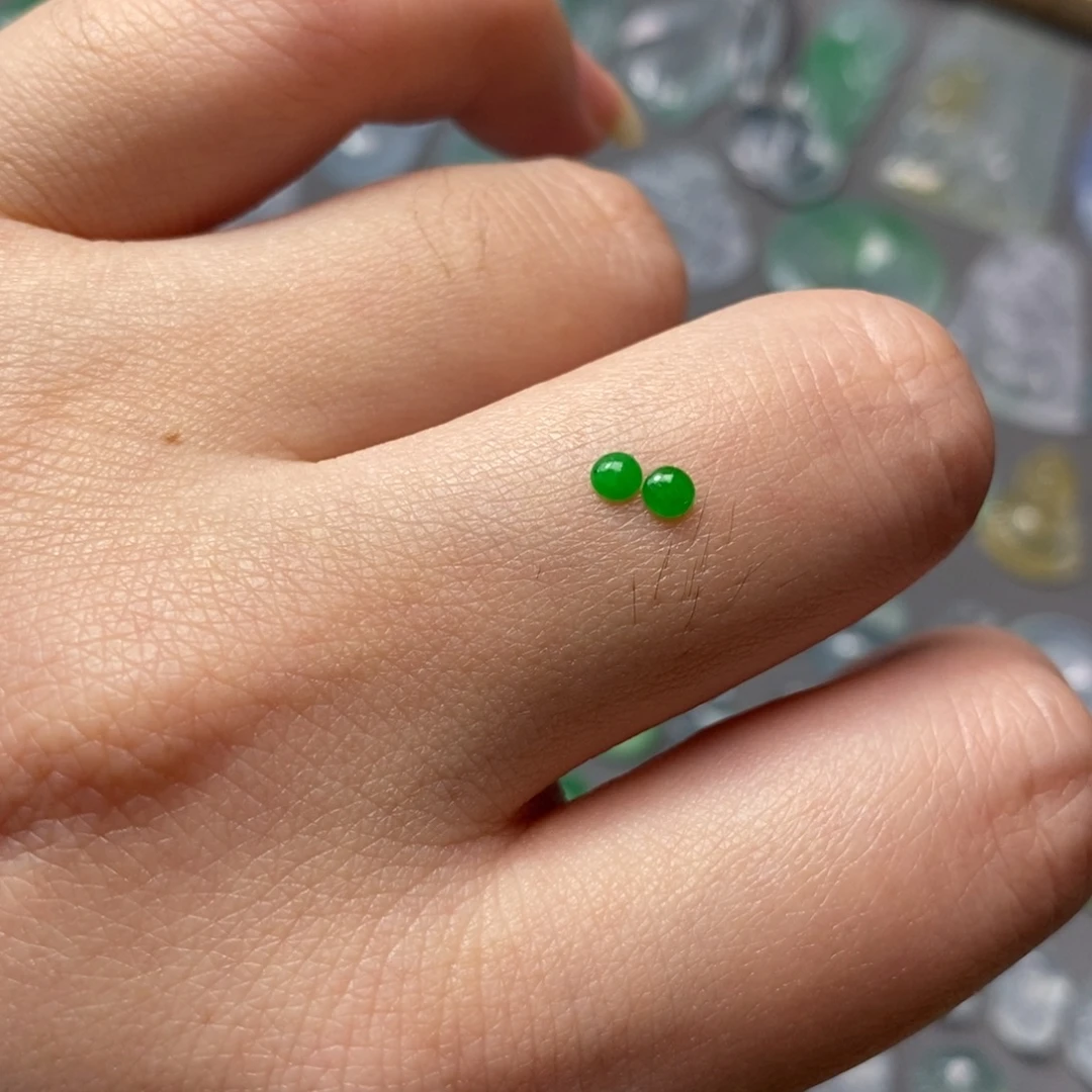 海****翡翠未镶嵌颈饰翡翠