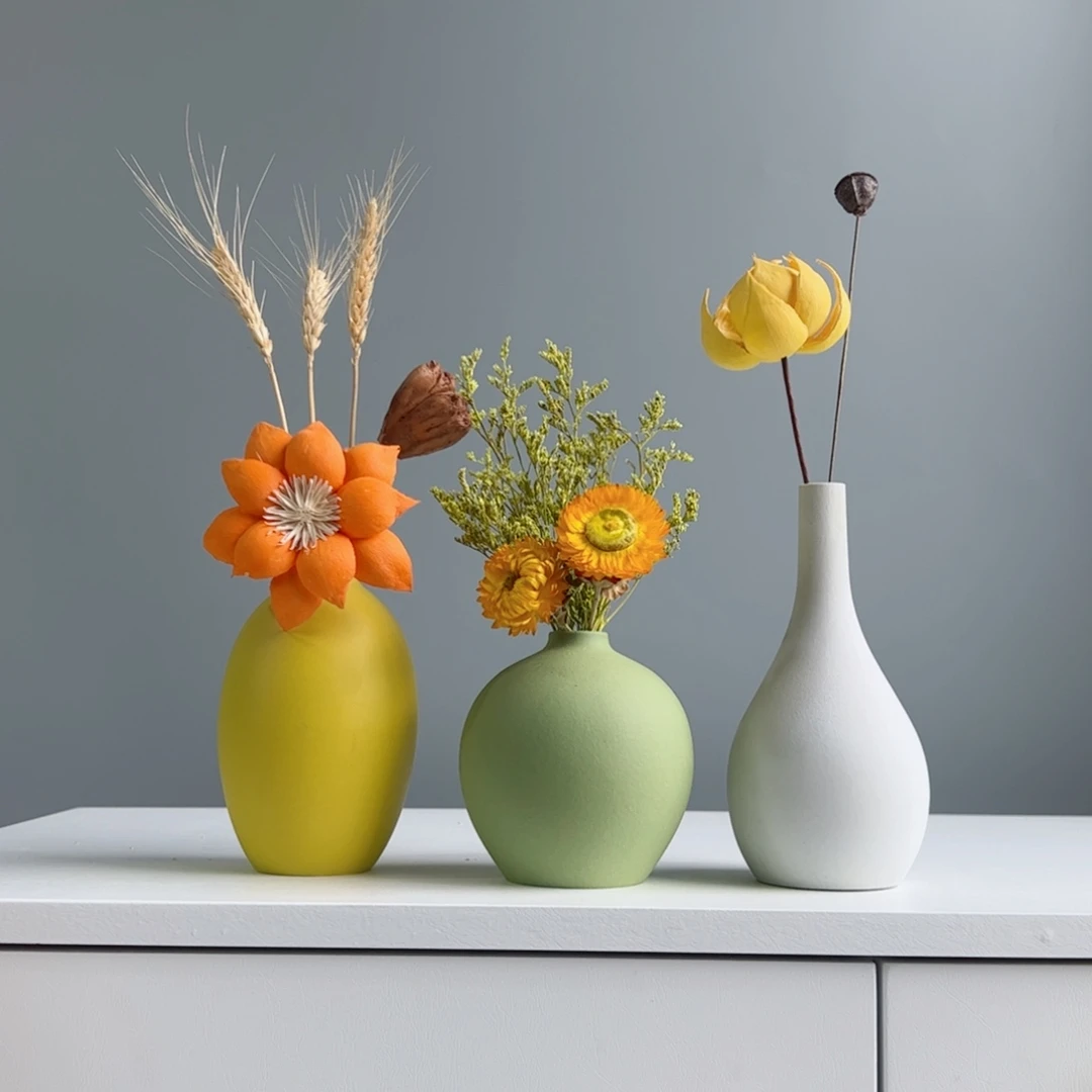 摆件陶瓷小花瓶摆件含花总高约20-30cm