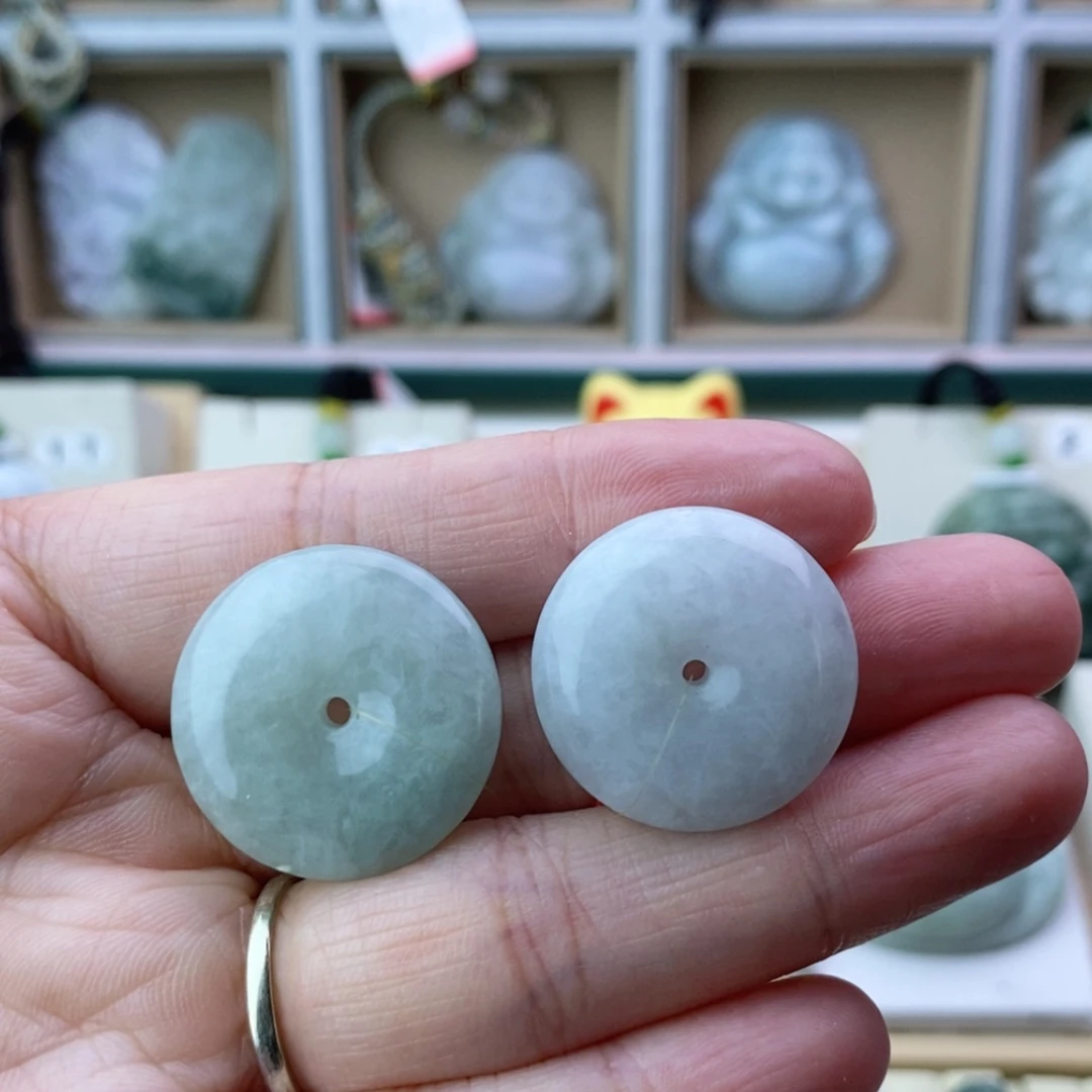 【闪购商品】翡翠颈饰未镶嵌平安扣