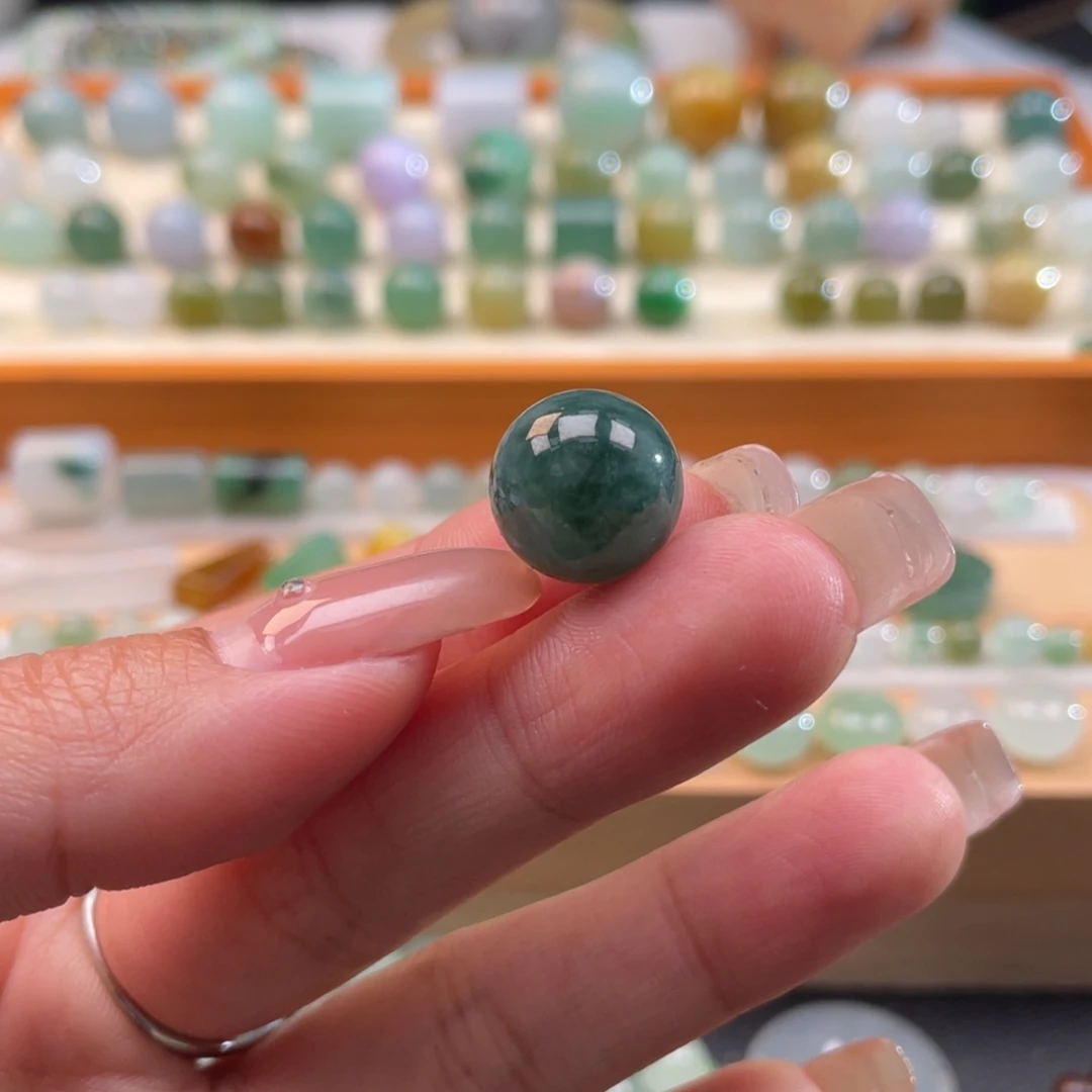 未镶嵌定制翡翠身****亿天然缅甸翡翠a货12.7