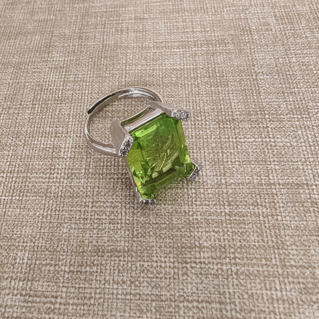 【清梧云初】 经典时尚百搭绿色戒指WDA8825