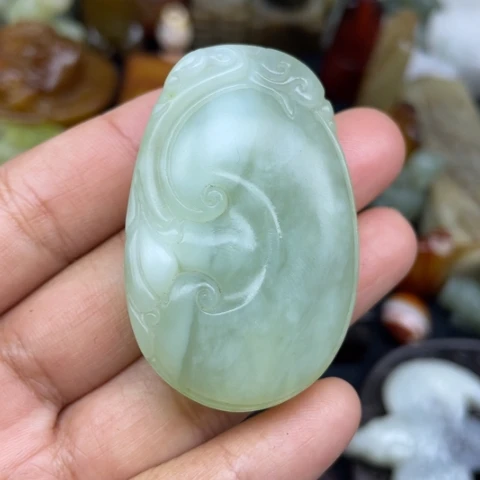 蛇纹石玉未镶嵌颈饰92