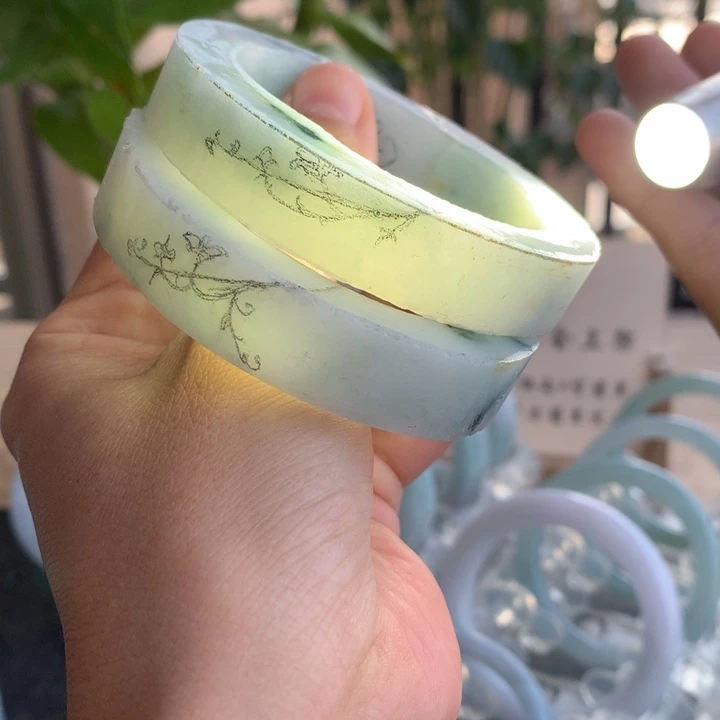 定制翡翠未镶嵌手镯55-57贵妃