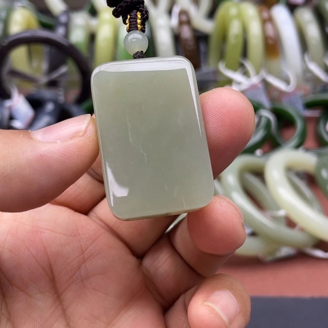 和田玉未镶嵌吊坠(不含链)