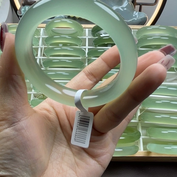 小***.岫玉未镶嵌手镯岫玉