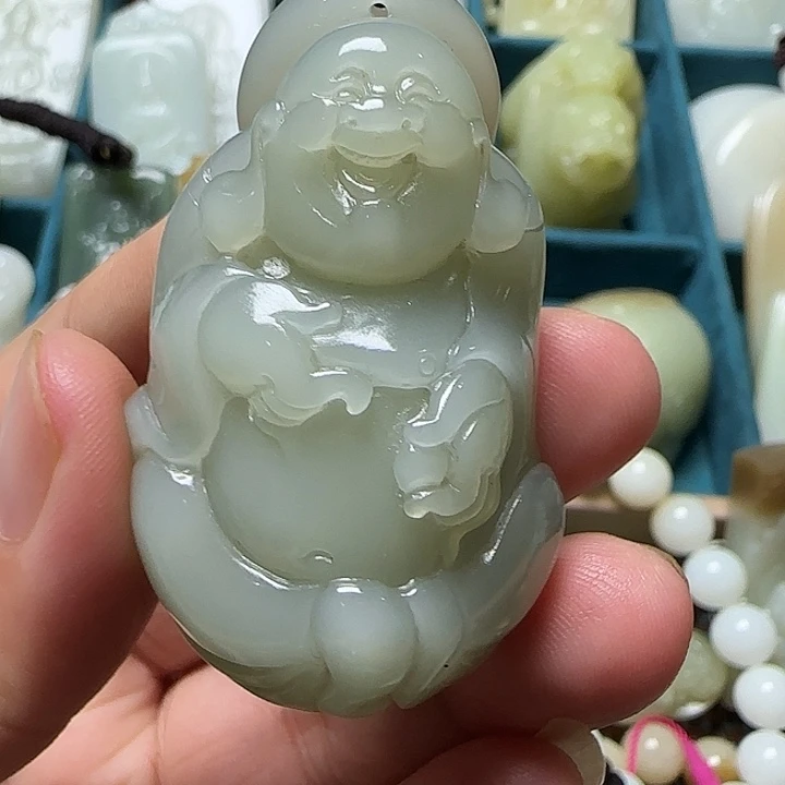 颈饰未镶嵌和田玉