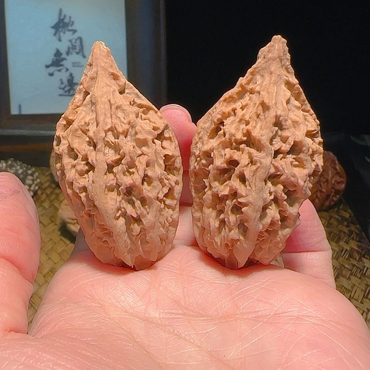 文玩核桃吊坠米子84