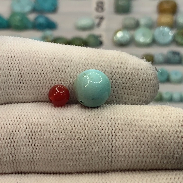 南红玛瑙未镶嵌珠宝半成品小**然