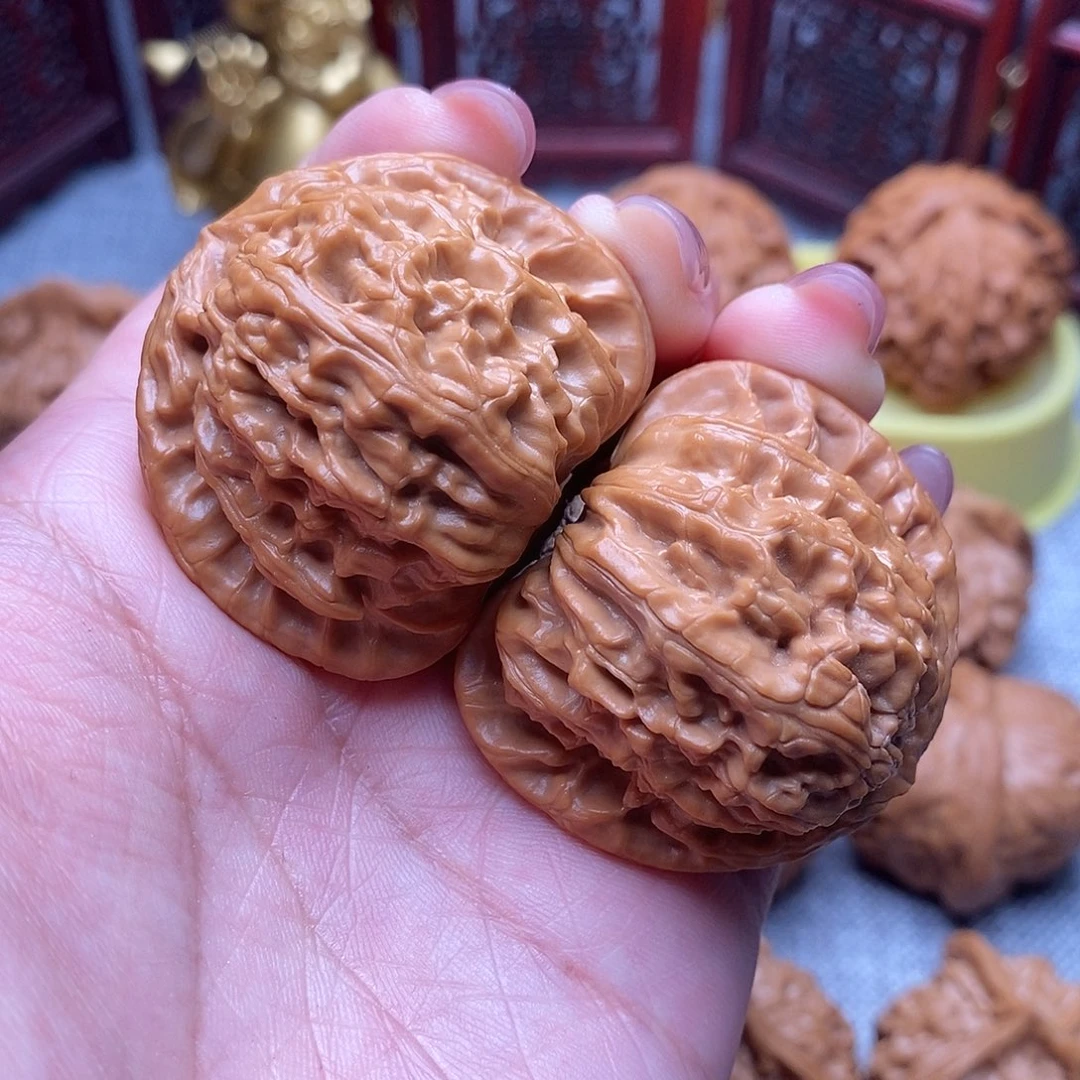 文玩核桃把件毕业三角白42全