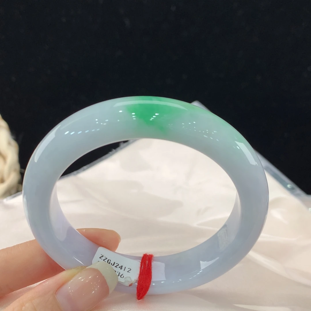 翡翠手镯未镶嵌111-0236