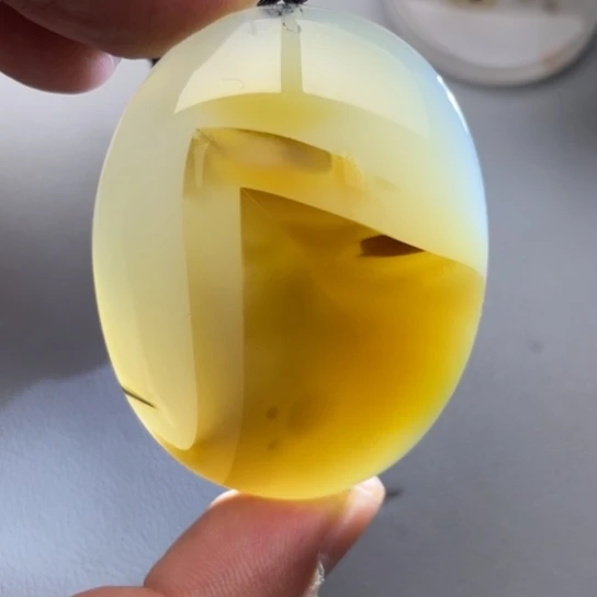 玛瑙/玉髓颈饰未镶嵌股*