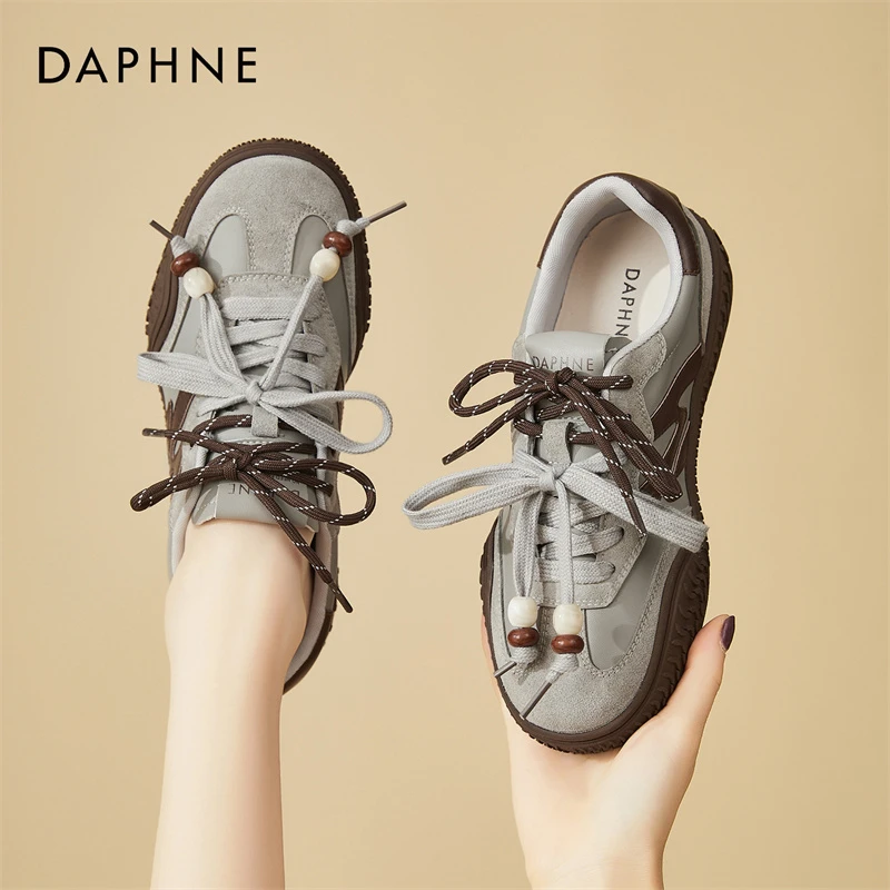 达芙妮软底阿甘德训鞋女款2025新款秋季厚底休闲鞋复古双鞋带板鞋