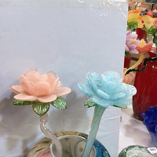 琉璃花瓶高45厘米宽9厘米