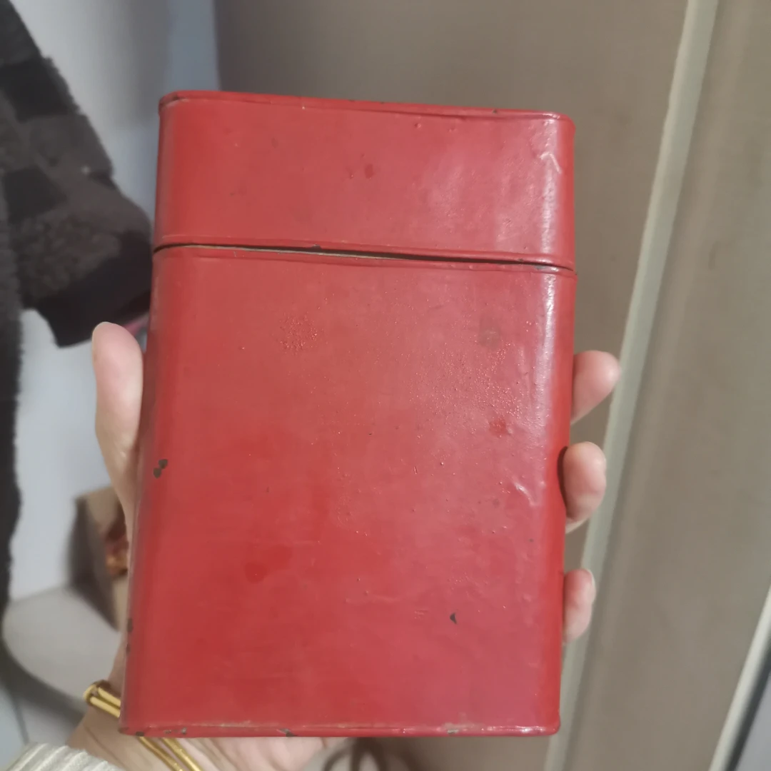 一件铁器，商品如图