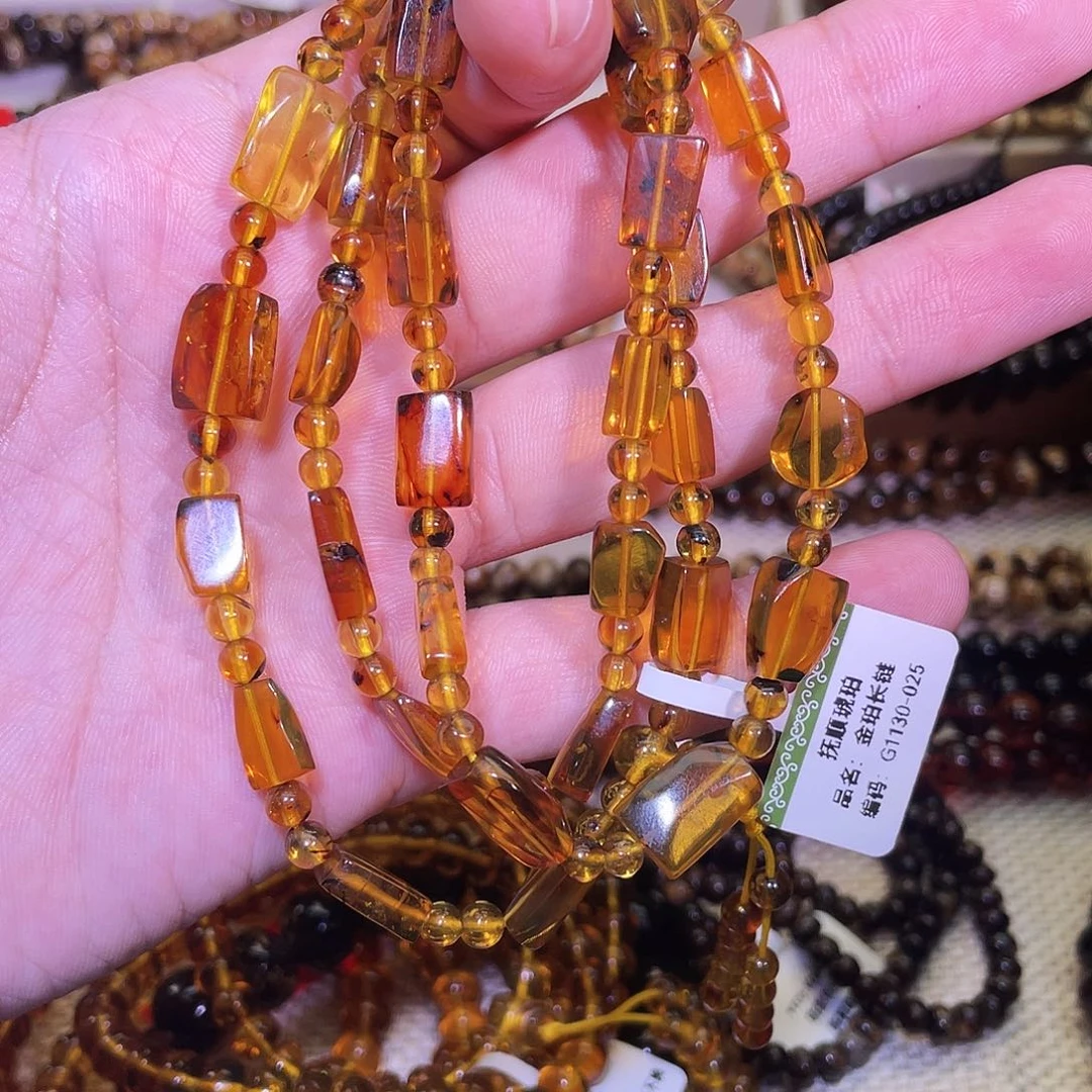 琥珀未镶嵌裸石抚顺琥珀