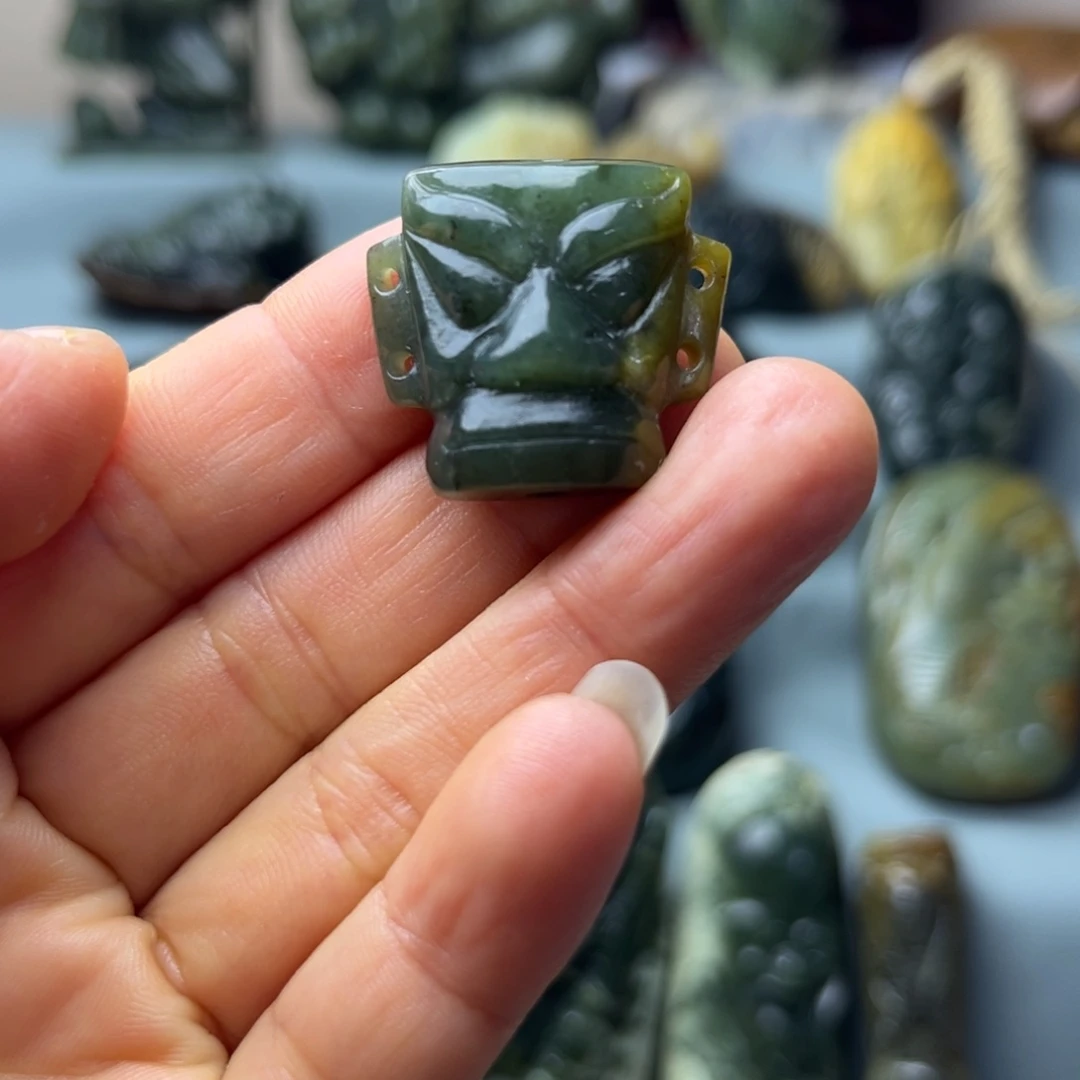 岫岩河磨玉（透闪石质玉）未镶嵌挂件