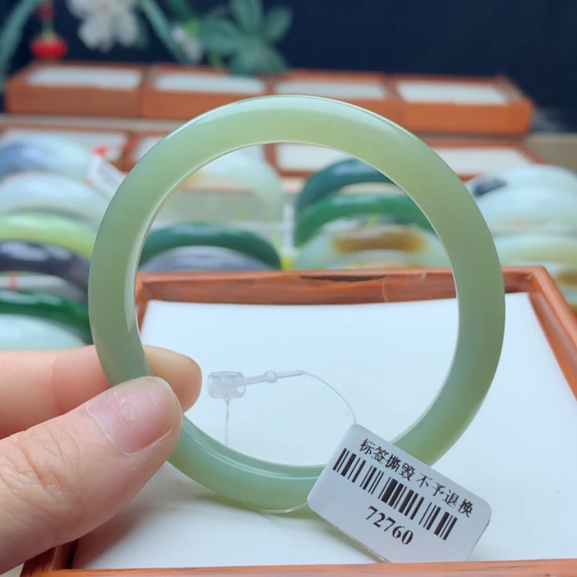 【闪购商品】和田玉手镯未镶嵌53