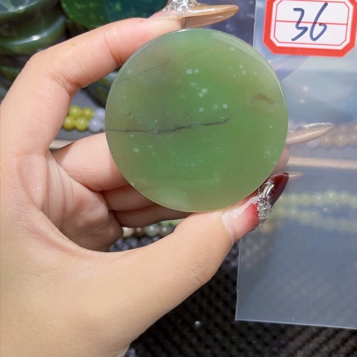 和田玉和田玉边角料随机发未镶嵌