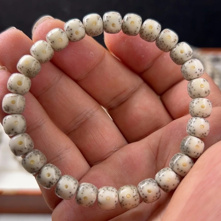 星月菩提吊坠87大眼