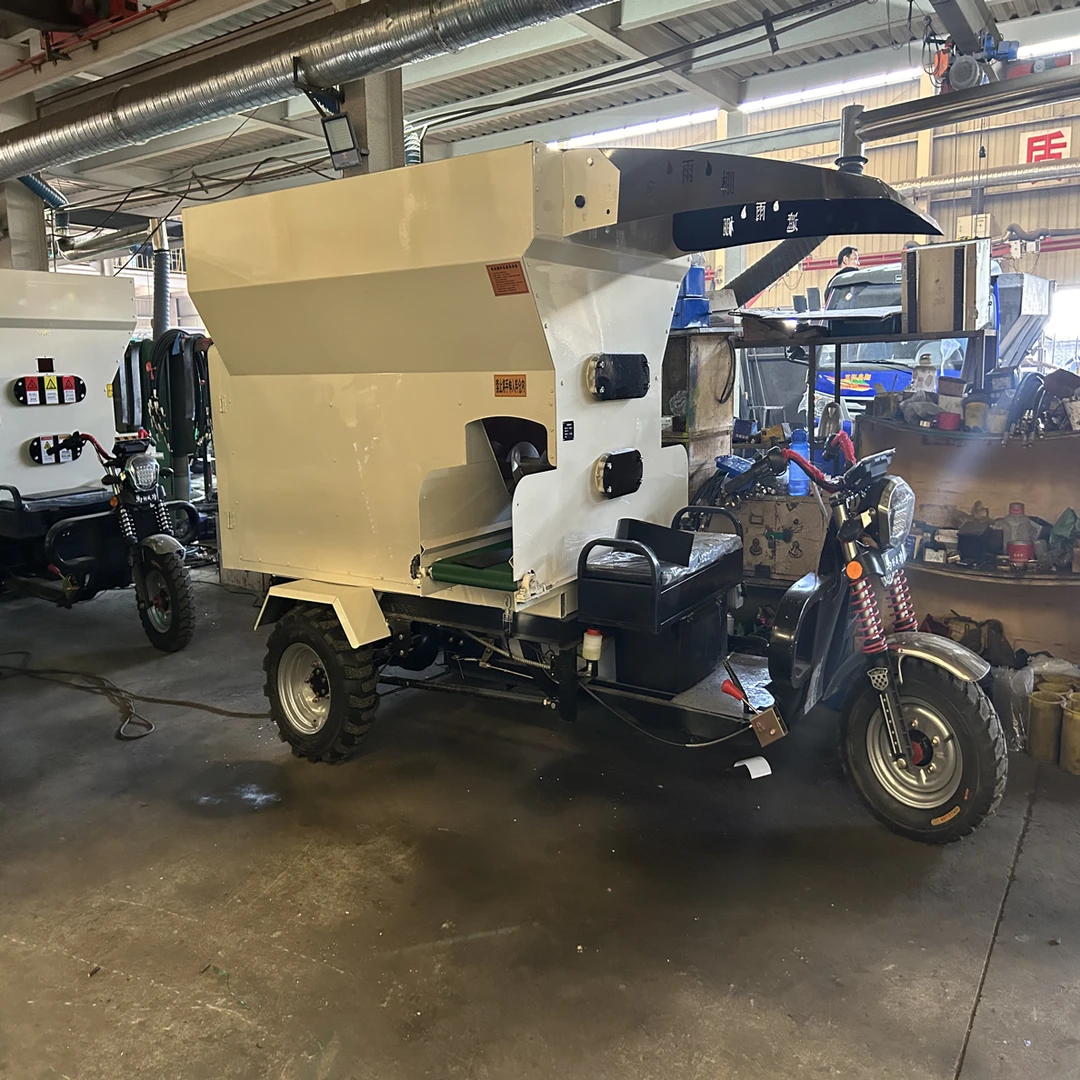 3立方电动撒料车