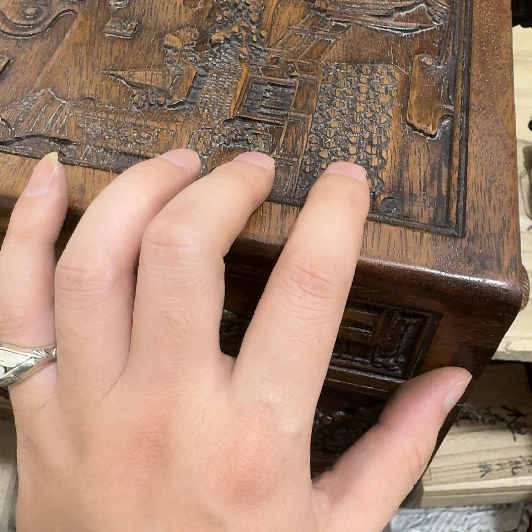 五***尊闪购商品，多样性发一