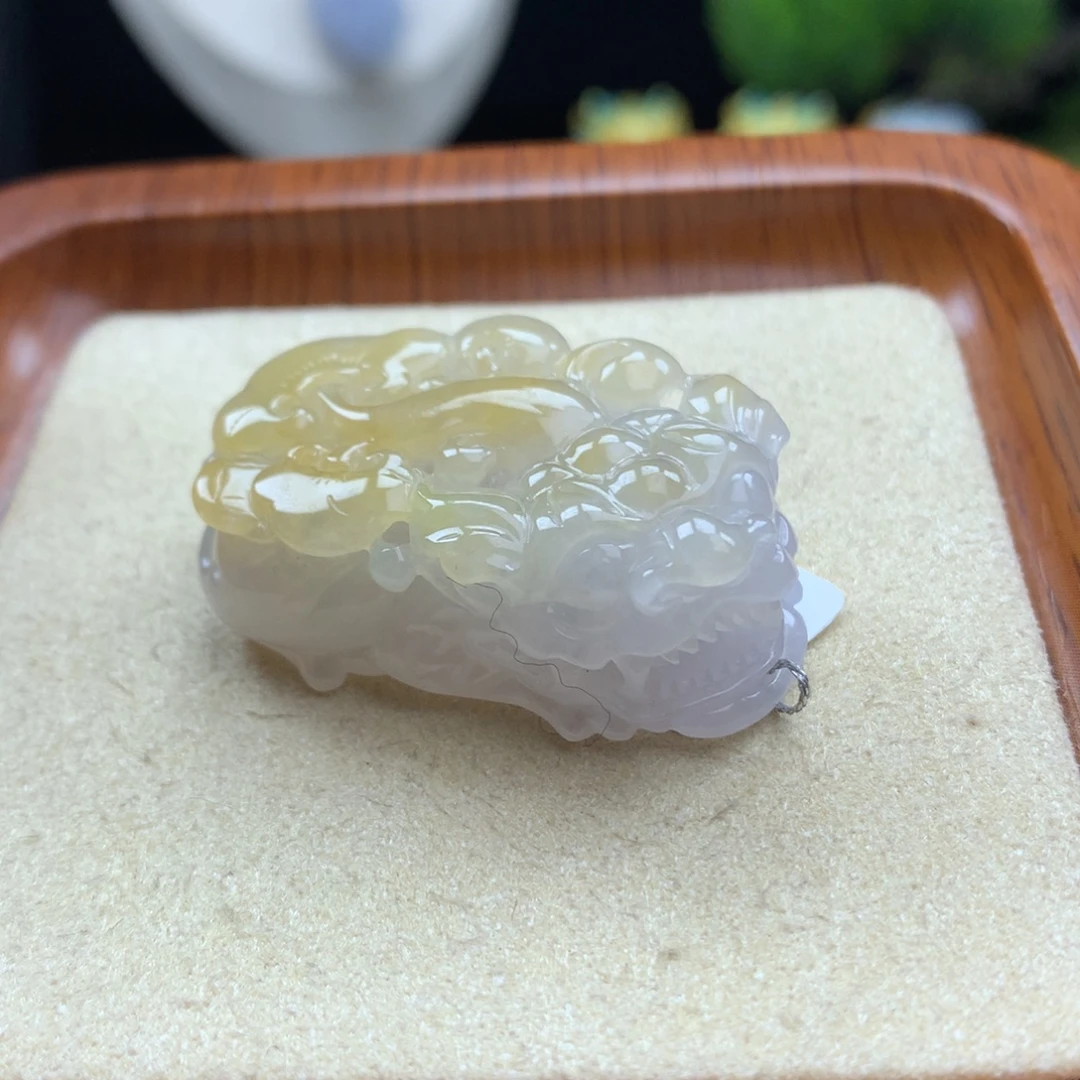 翡翠未镶嵌颈饰47