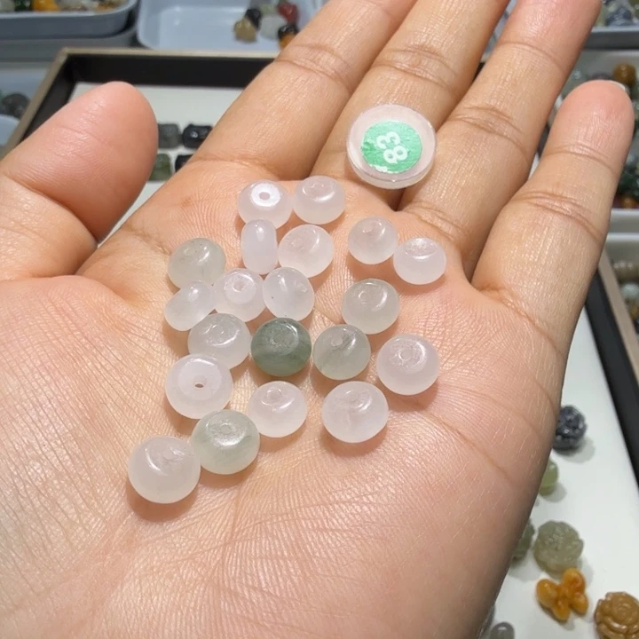 和田玉未镶嵌珠宝奇石