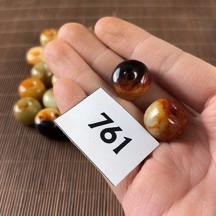 专***区和田玉未镶嵌挂件