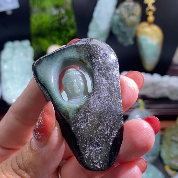 【闪购商品】颈饰未镶嵌翡翠佛