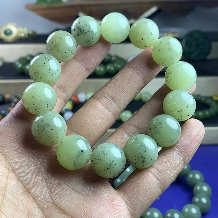 飞***龙手串未镶嵌和田玉