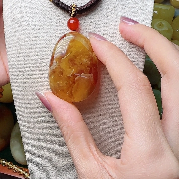 琥珀未镶嵌手链吊坠