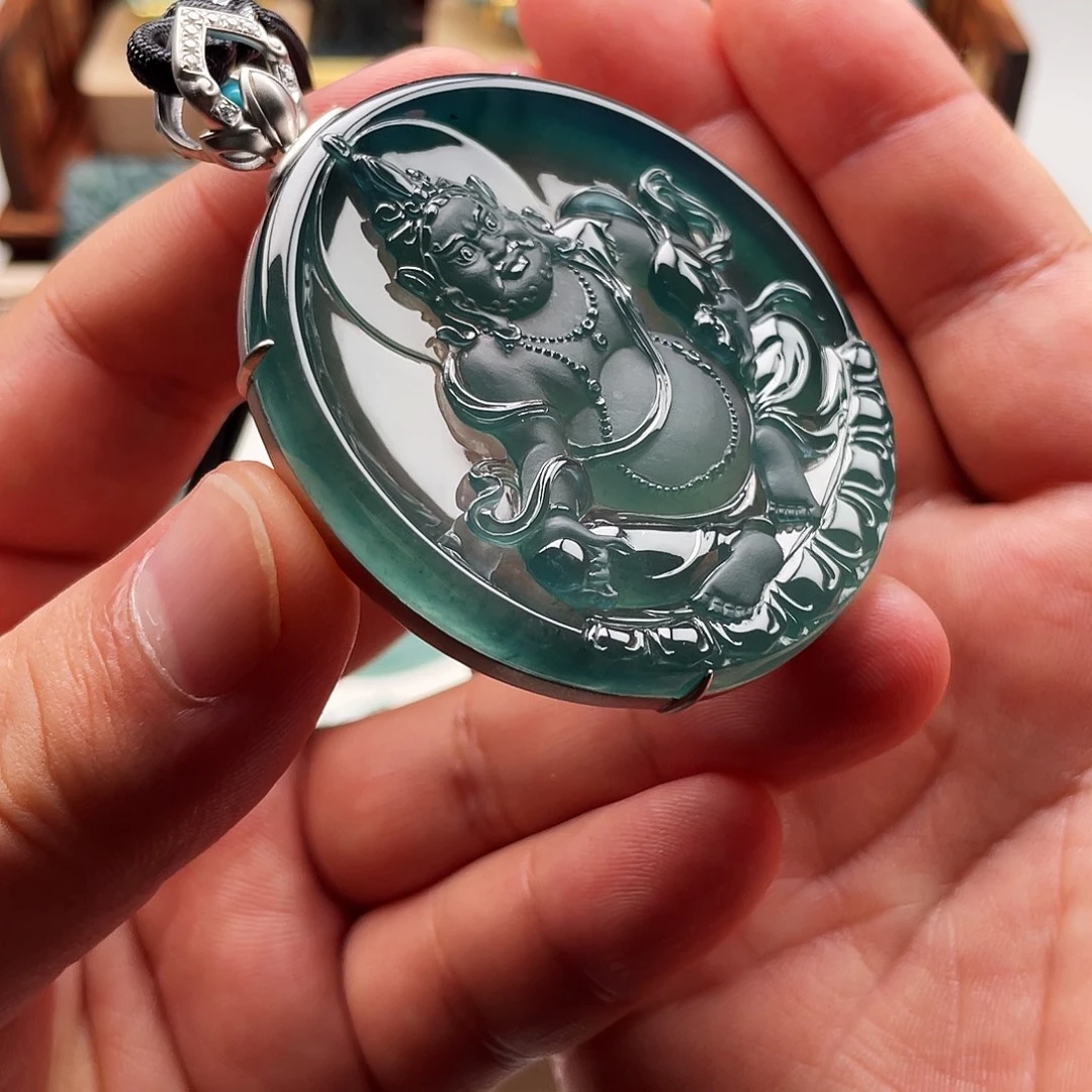 皮***子定制翡翠未镶嵌黄财神