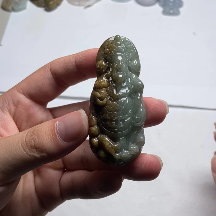 翡翠未镶嵌颈饰财爷11