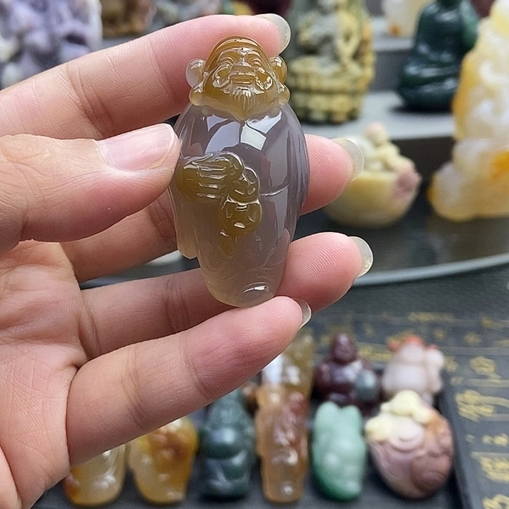 未镶嵌其他石英质玉
