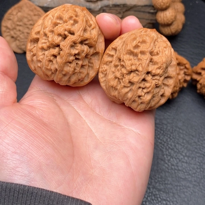 桃核把件尺寸41将军膀