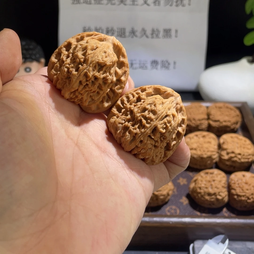 文玩核桃吊坠42三角