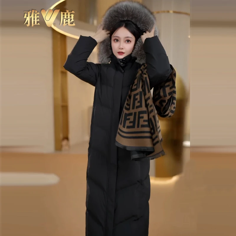 V/雅鹿新款白鸭绒保暖连帽大毛领羽绒服简约时尚百搭中长款羽绒服