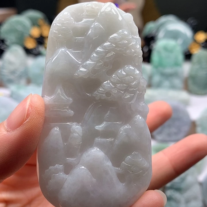 翡翠未镶嵌颈饰山水福利卡厚10+