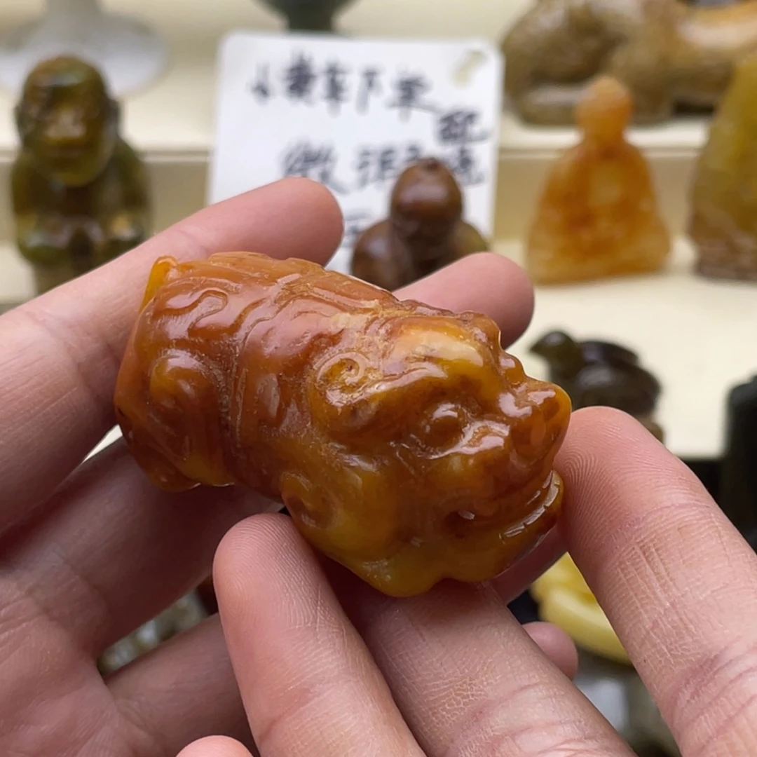 未镶嵌蛇纹石玉颈饰86