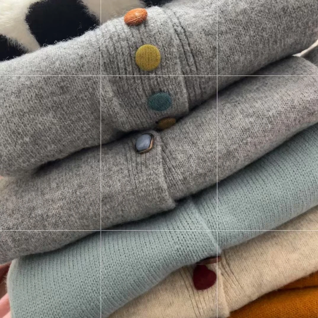 冬款毛衣，全场以瑕疵为主，介意勿拍。