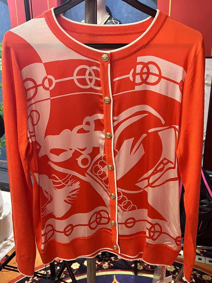 【956】新款2024春季桑蚕丝女百搭羊毛拼接印花圆领开衫