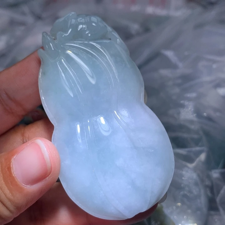 翡翠未镶嵌颈饰保真天然A货翡翠
