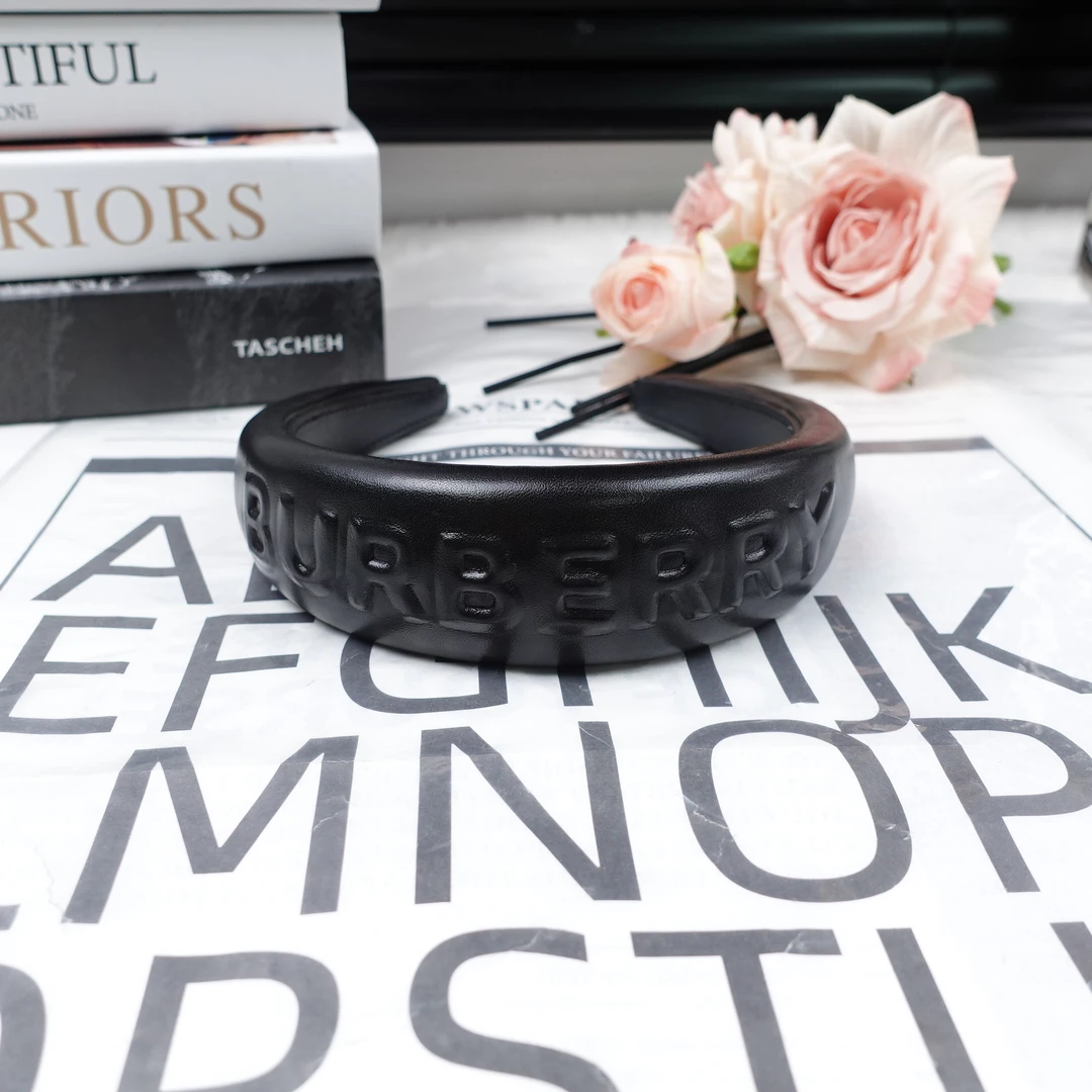 99新 BURBERRY/博柏利 发卡 T20244093